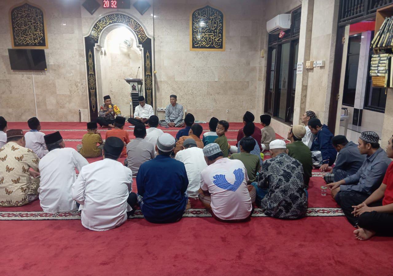 Kasat Binmas Polresta Denpasar Laksanakan Safari Kamtibmas di Mushola Baitul Amanah