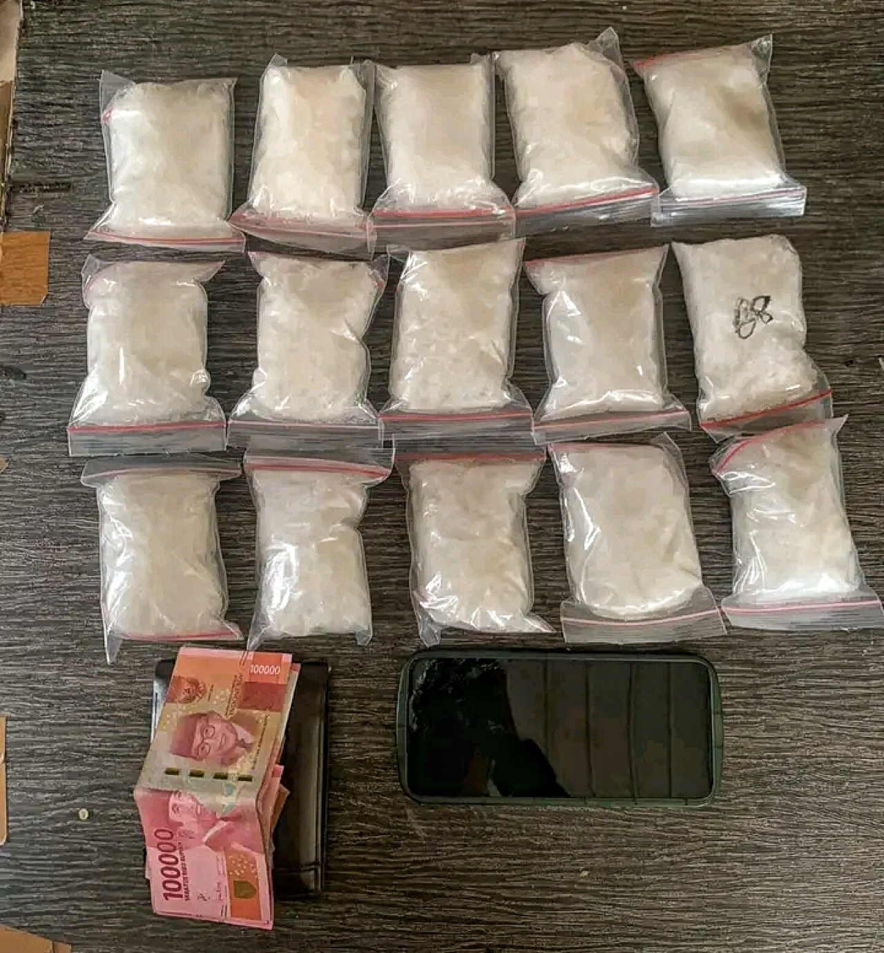 Polda Lampung Berhasil Gagalkan Penyelundupan 1,5 kg Sabu, Empat Pelaku Ditangkap