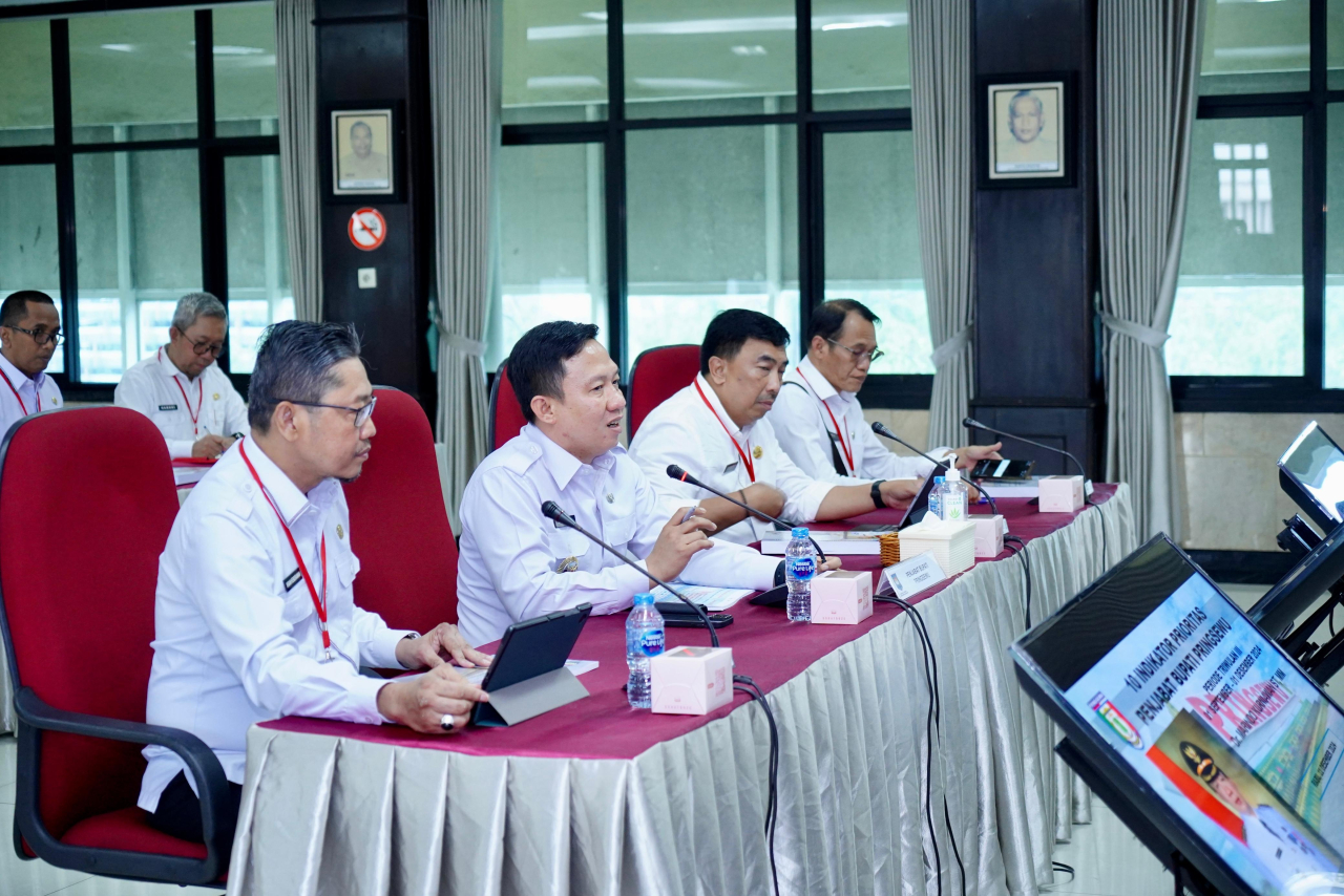 Pj Bupati Kabupaten Pringsewu Jalani Evaluasi Kinerja Triwulan III Di Kemendagri