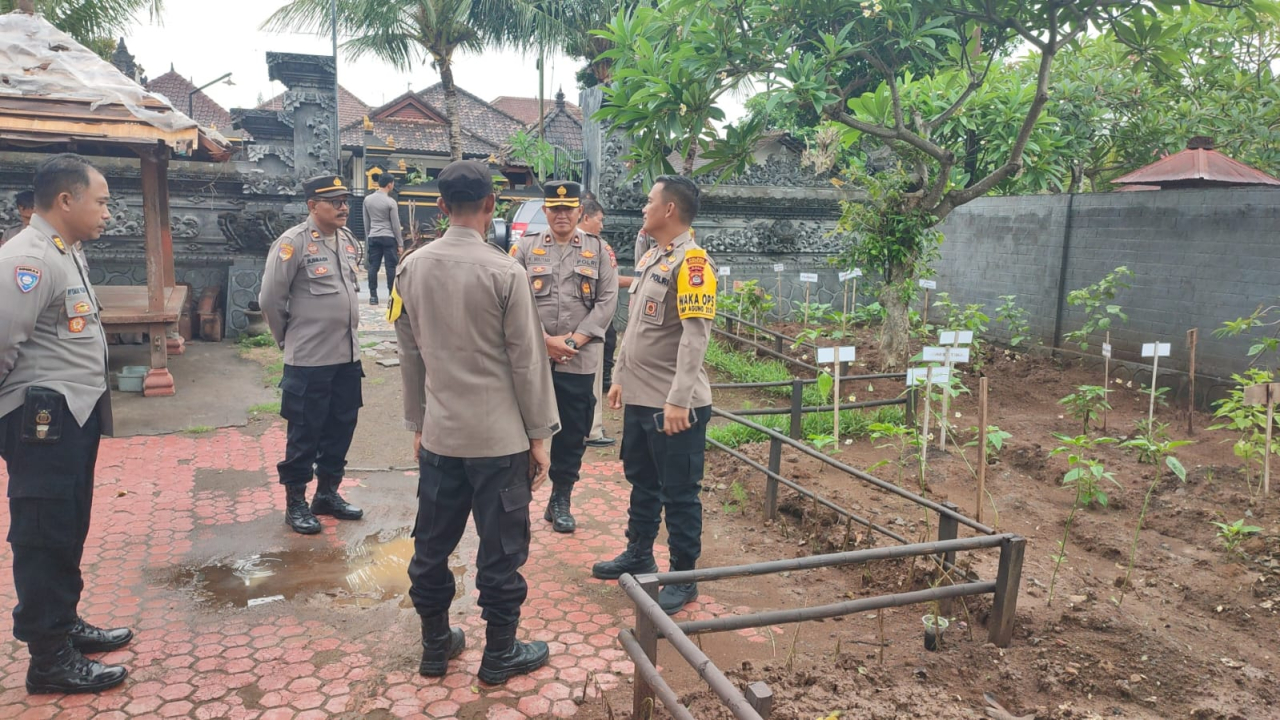 Komitmen Pelayanan kepada Masyarakat, Waka Polres Jembrana Tatap Muka dengan Bhabinkamtibmas Kelurahan Gilimanuk