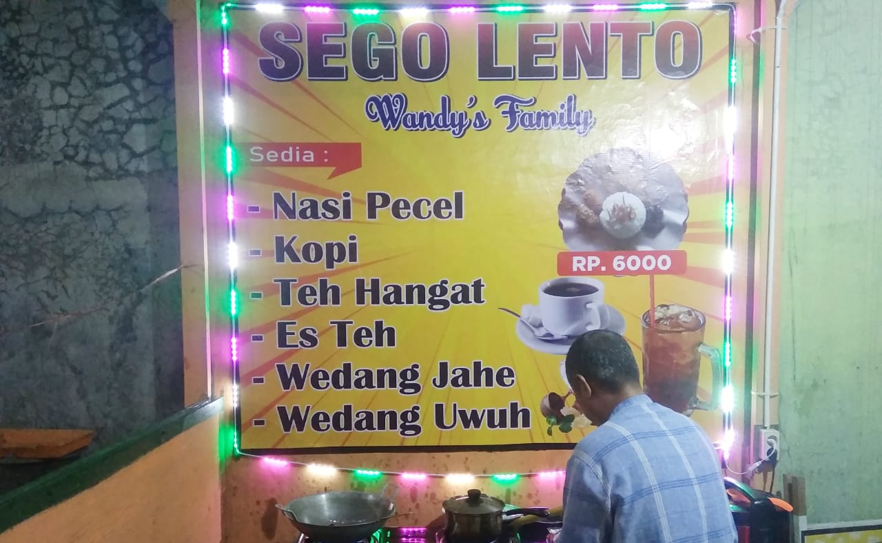 Mencicipi Nikmatnya Sego Lento Pak Suwandi