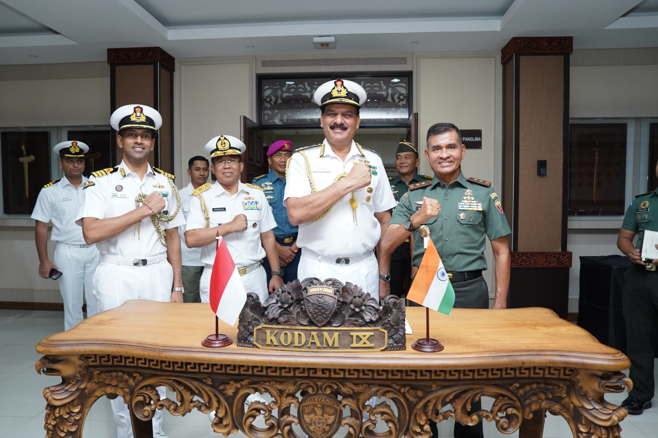 Pangdam Zamroni Terima Kunjungan Chief of The Naval Staf Hindian Navy